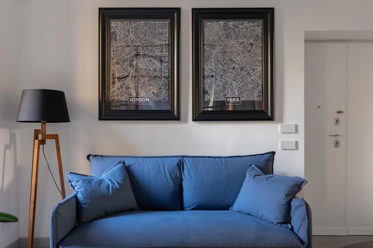 Twin Flowers Apartment In San Giovanni Roma
