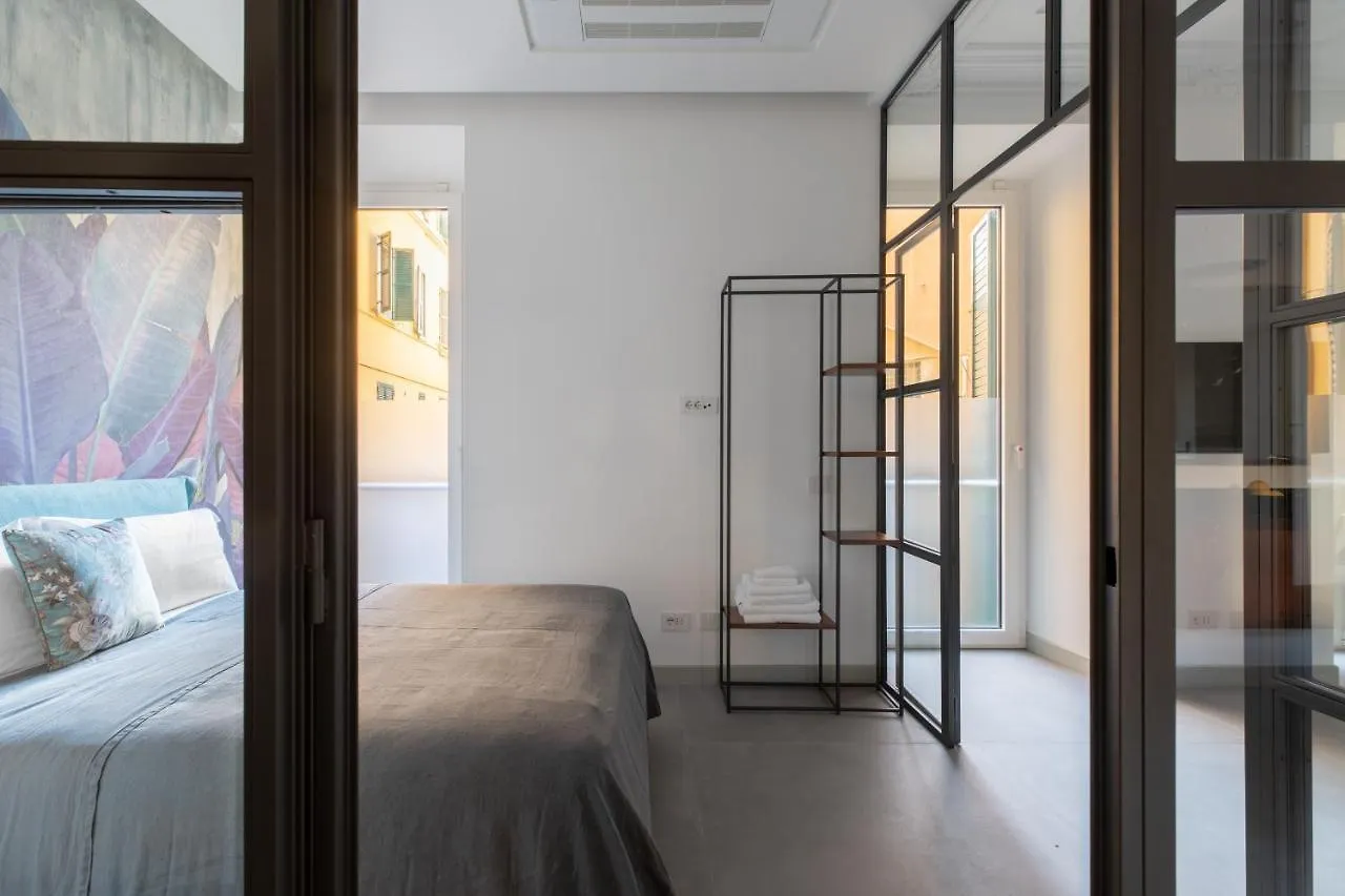 Twin Flowers Apartment In San Giovanni Roma