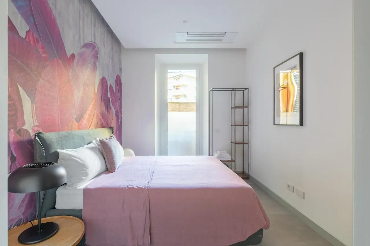 Twin Flowers Apartment In San Giovanni Roma Italia